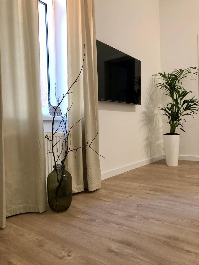 Park Apartment In The Heart Of The City Lviv Luaran gambar